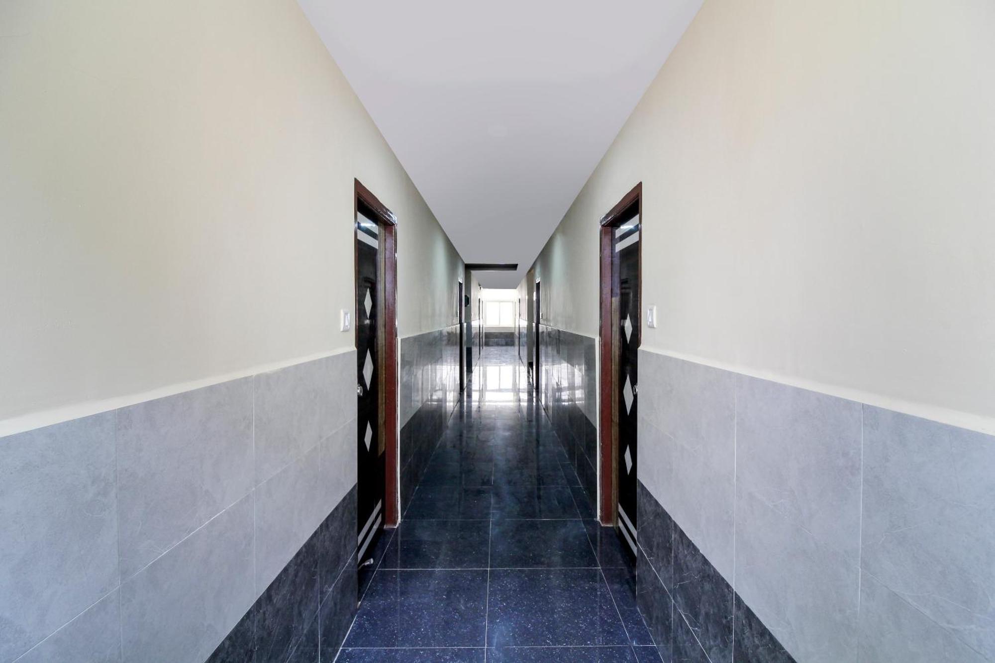 Super Hotel O New Cyber Grand Madhapur Kondapur  Экстерьер фото